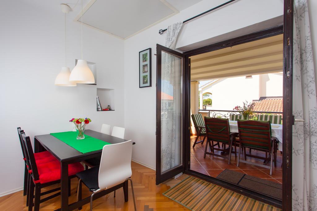 Premium Central Apartments Vrsar Exterior photo