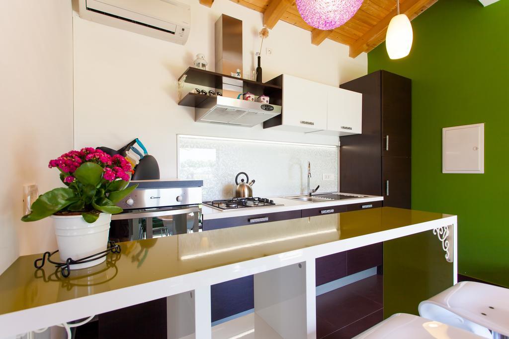 Premium Central Apartments Vrsar Exterior photo
